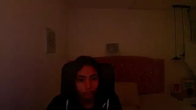 shaneelle on StripChat