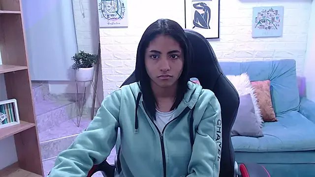 shaneelle on StripChat