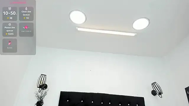 Shanelle__ on StripChat