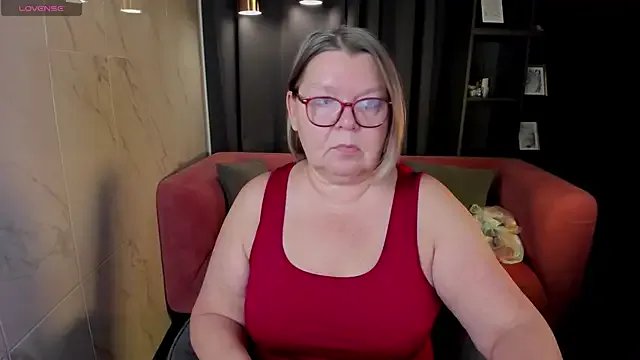 Shannonshine on StripChat