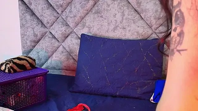 Shantey_Laurent on StripChat