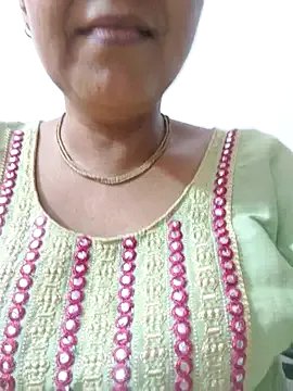 Shanu_Shah on StripChat