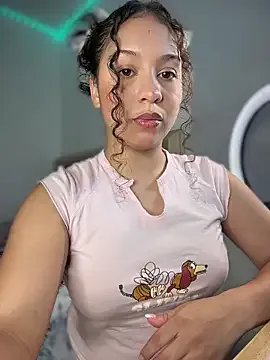 Shara_dreams on StripChat