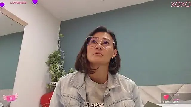 SharisWillian on StripChat