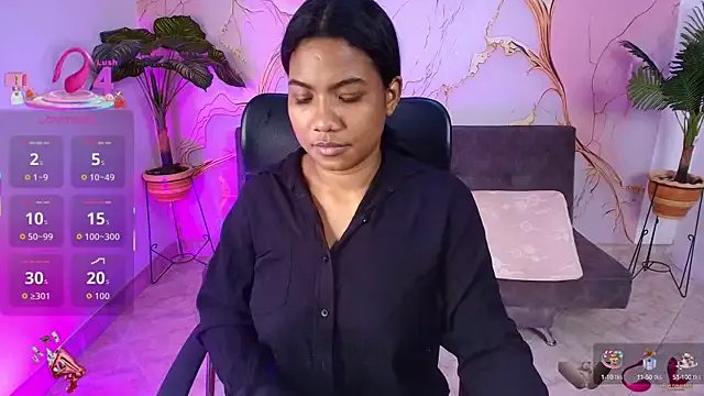 sharlottxl on StripChat