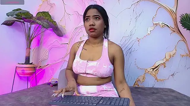 sharlottxl on StripChat