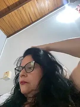Sharongirl07 on StripChat