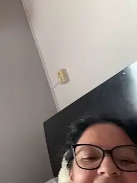 Sharongirl07 on StripChat