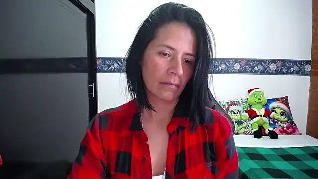 sharoon_cheerry on StripChat