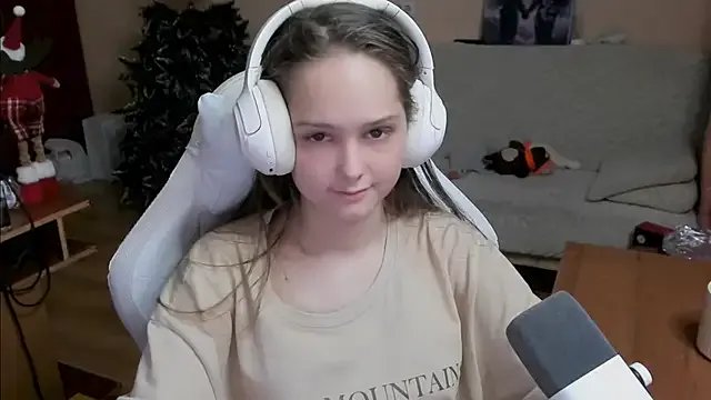 SharybbFace on StripChat