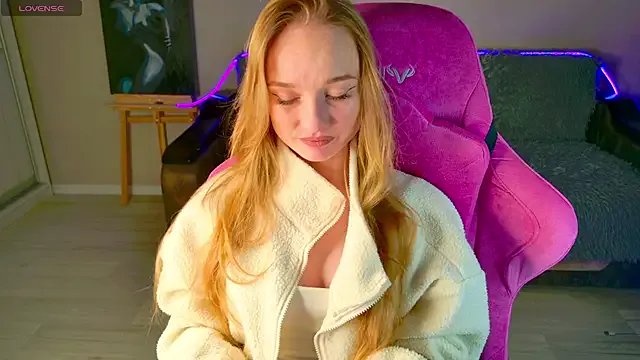 Shawty_Mia on StripChat