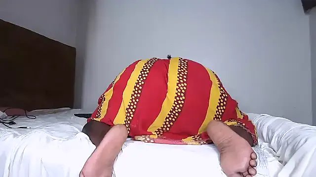 Freechat shoshortyy on StripChat