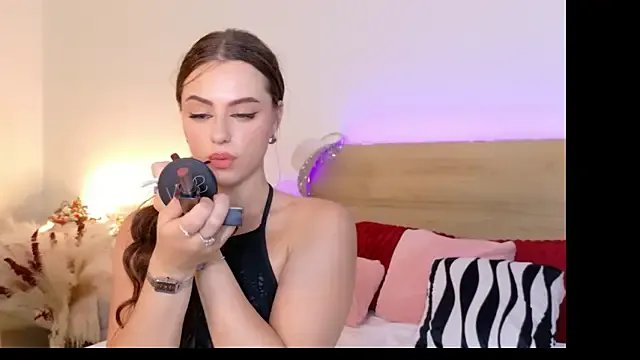 Sienna_Voss on StripChat