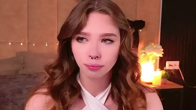 Sierra_Fane on StripChat