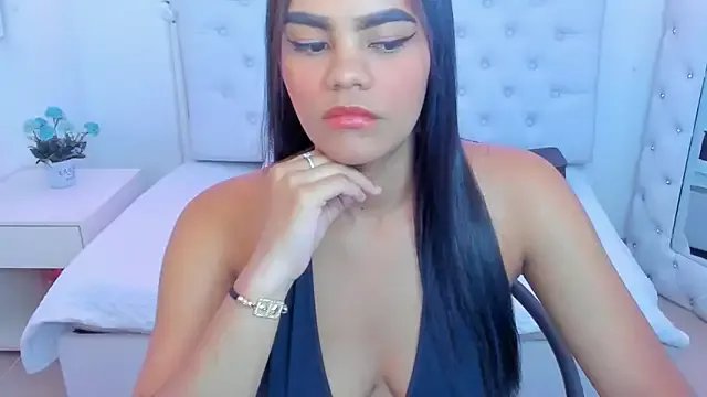 silvana__miller on StripChat
