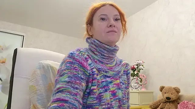 SimaGoldy — naked Tease