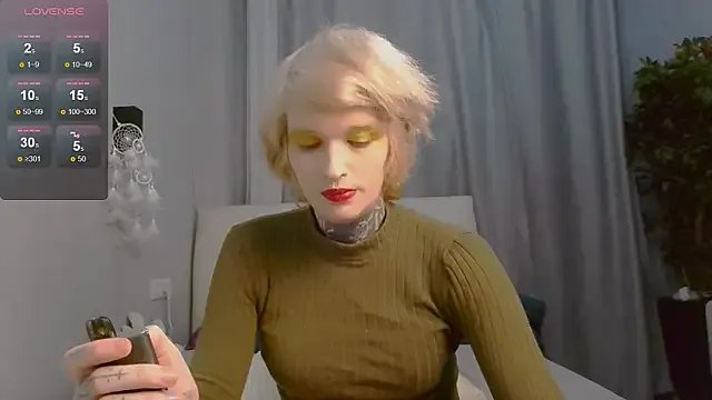 Simona_Rain on StripChat