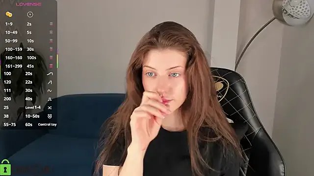 Skinny_Alice on StripChat