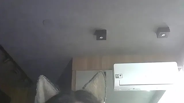 SkinnyKitten on StripChat