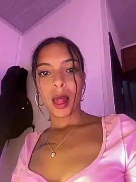 StripChat Skye_Moore is Freechat Skye_Moore — naked