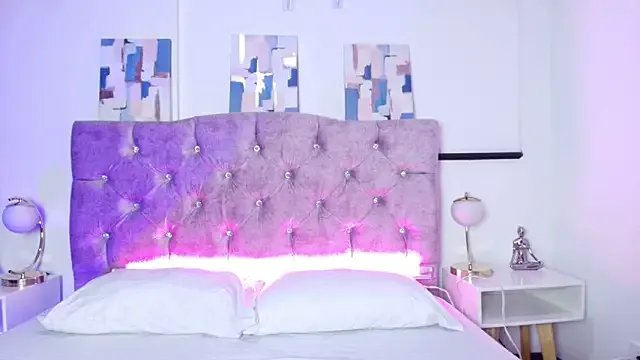 Freechat Skye_Moore on StripChat