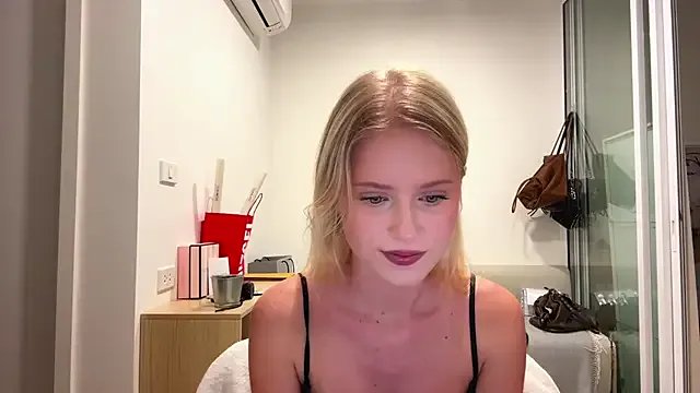 Slay_Swag — lick lips