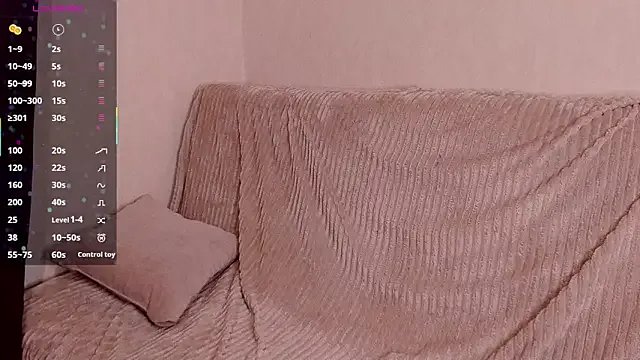 sleeeep_y on StripChat