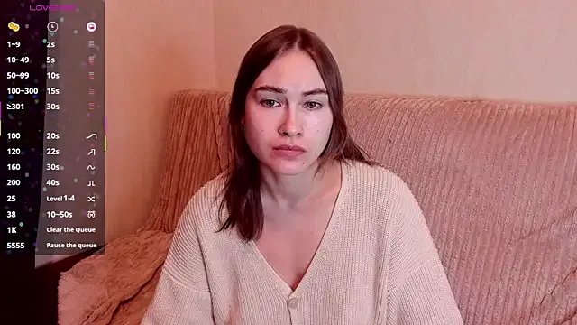 sleeeep_y on StripChat