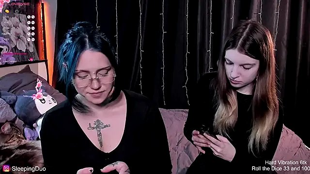 SleepingDuo on StripChat