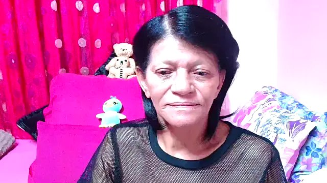 SLUTTYROXY on StripChat