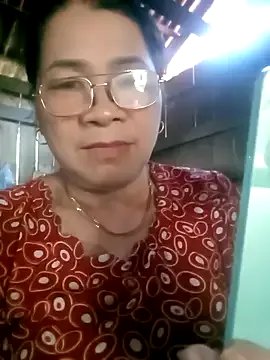 small-house123 on StripChat