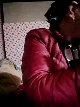 small-house123 — Freechat on StripChat