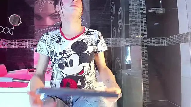 Small_Hot19 on StripChat