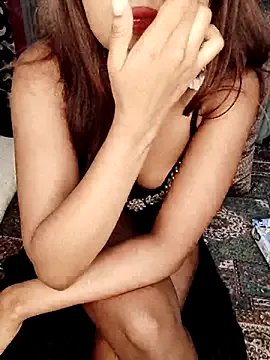 Smayra_model21 on StripChat