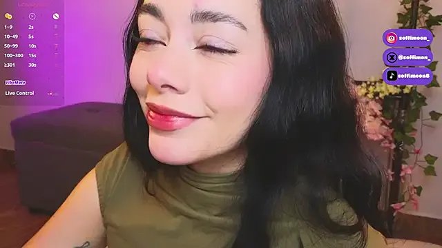 Soffimoon_ on StripChat