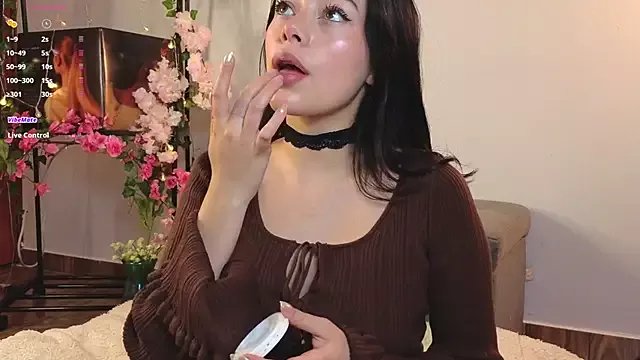 Soffimoon_ on StripChat