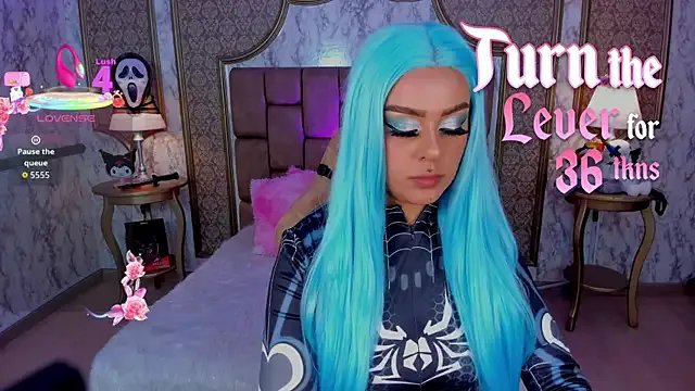 SoffiQueen on StripChat