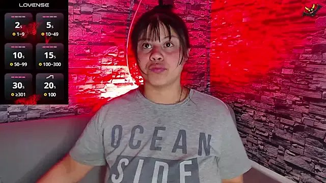 Freechat sofi_bronw on StripChat