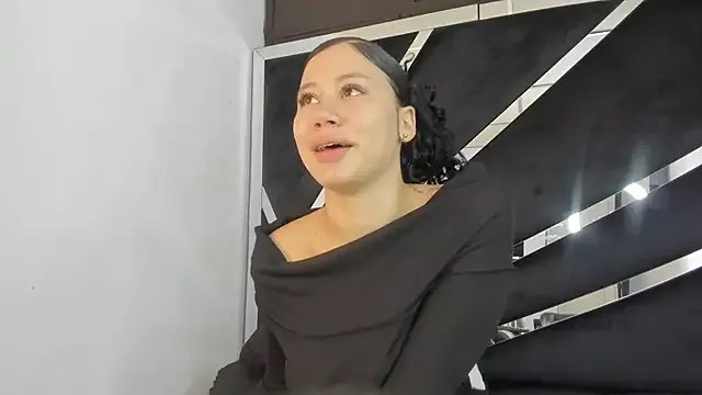 Sofia-candyht on StripChat