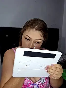 Sofia_Queen17 on StripChat