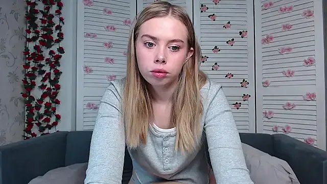 sofiaa_here on StripChat