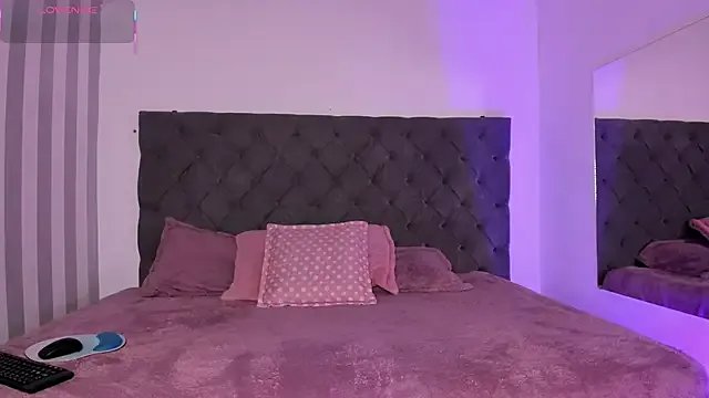 sofiagomez__ on StripChat