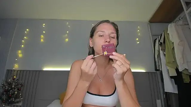 SofiClimbing — naked