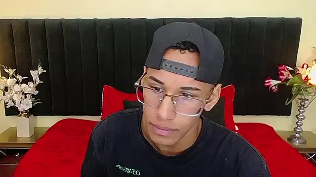 soft_attraction on StripChat