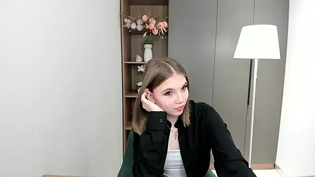 SolBurri on StripChat