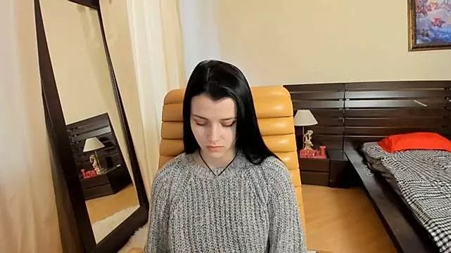 SoniNesti on StripChat