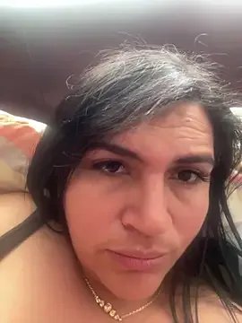 sophie-honey on StripChat