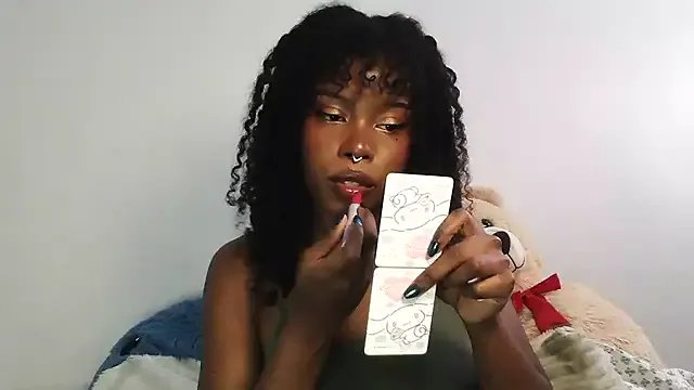 SparklingSoleil on StripChat