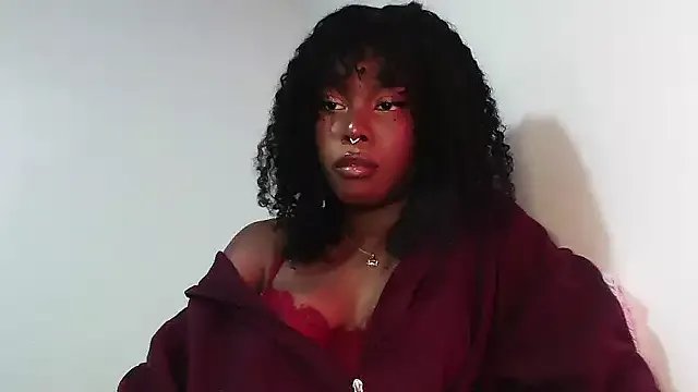 SparklingSoleil on StripChat