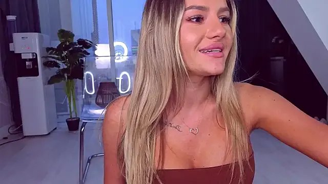 SpoilM3Mor3 on StripChat